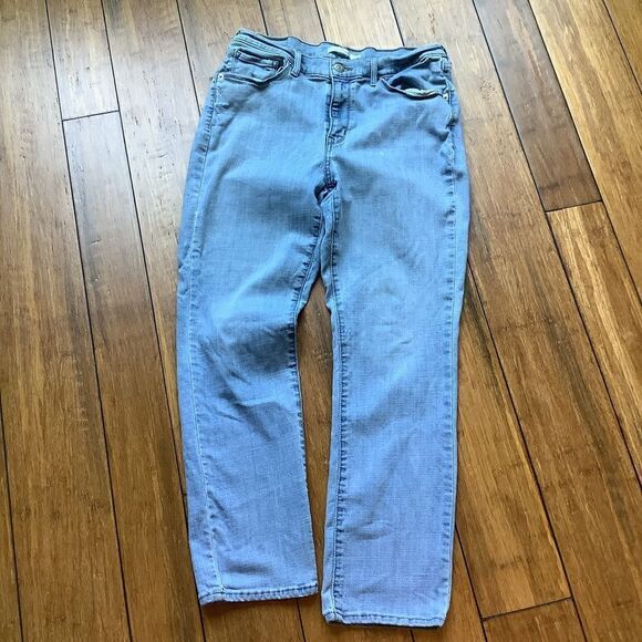 Vintage Levi’s 515 Jeans (size 14) & Levi’s Classic Straight Leg Jeans (size 12) - Picture 11 of 13